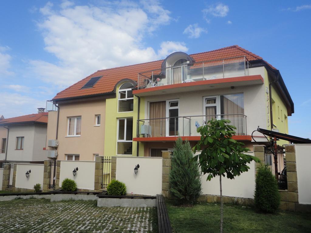 Barex Family Hotel Sozopol Extérieur photo