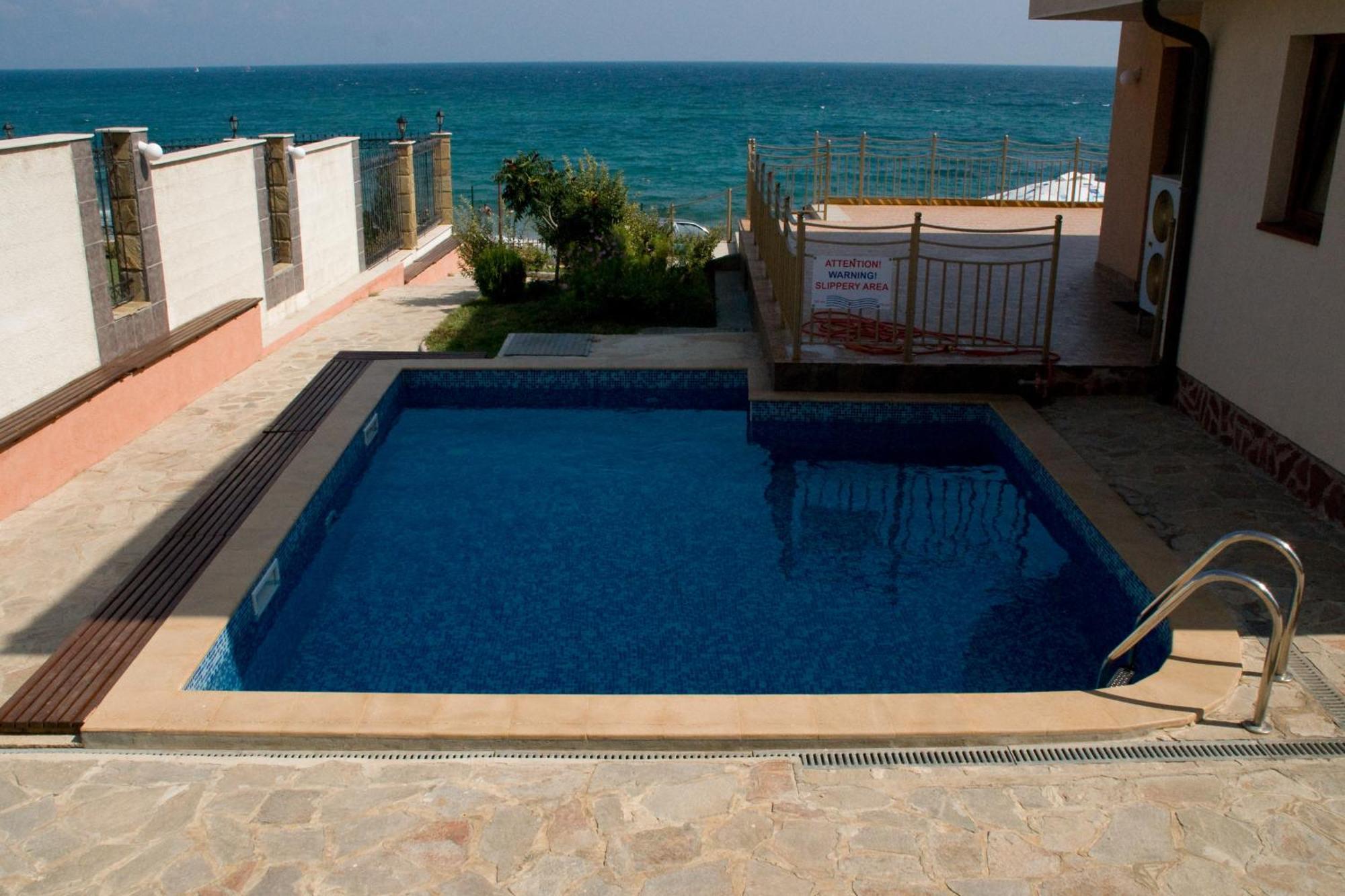 Barex Family Hotel Sozopol Extérieur photo